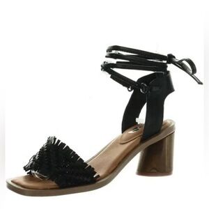 NWT SARTO by Frances Sarto Rina Sandals Black Size 7 1/2